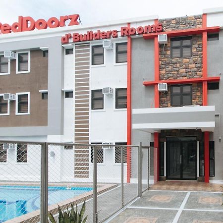 Reddoorz Plus At Dbuilders Poblacion Bgc Taguig Eksteriør billede