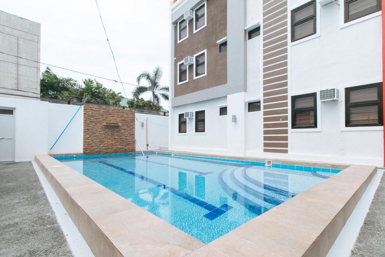 Reddoorz Plus At Dbuilders Poblacion Bgc Taguig Eksteriør billede