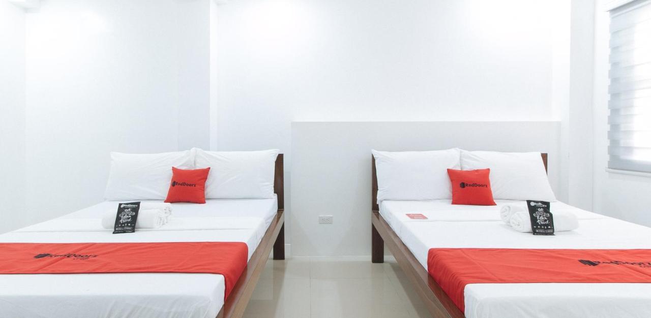 Reddoorz Plus At Dbuilders Poblacion Bgc Taguig Eksteriør billede