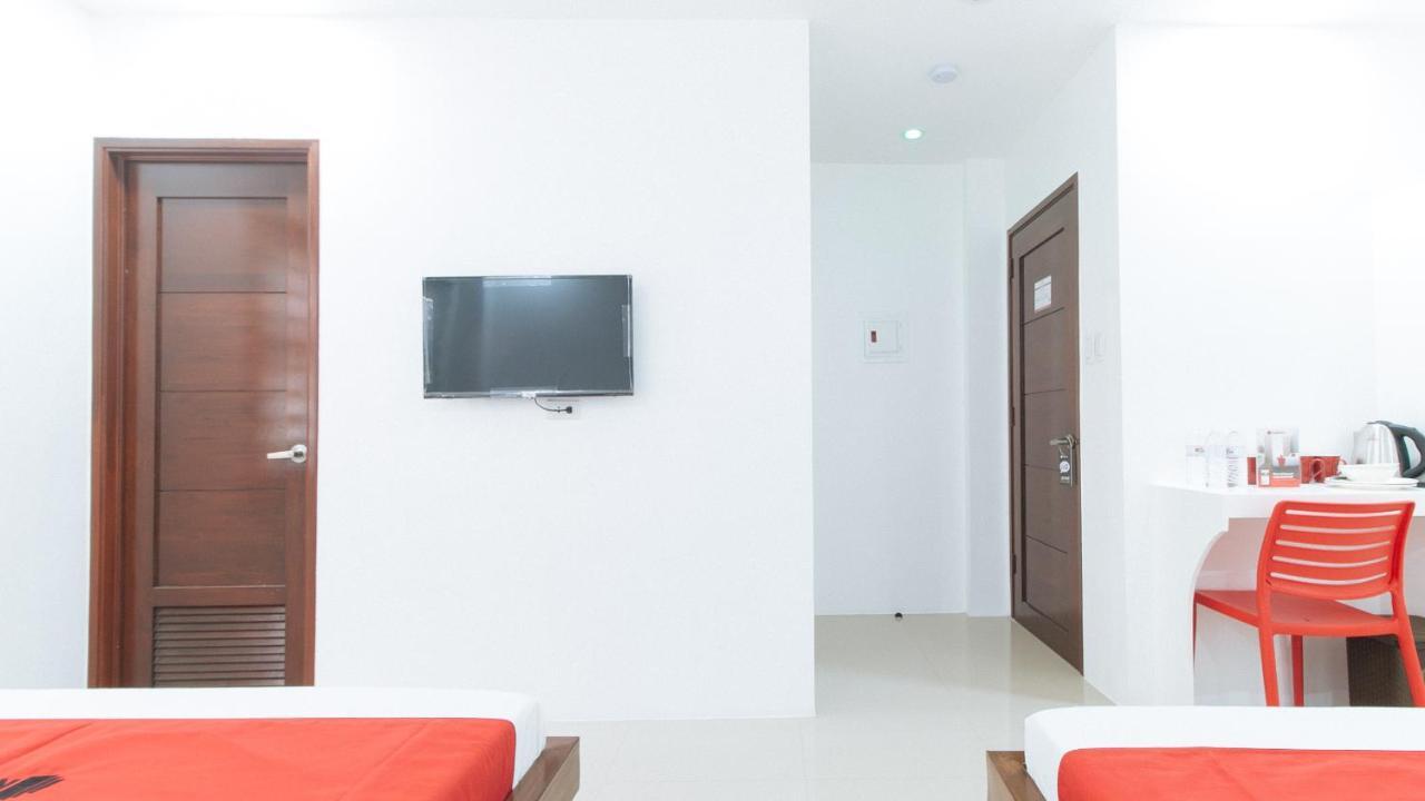 Reddoorz Plus At Dbuilders Poblacion Bgc Taguig Eksteriør billede