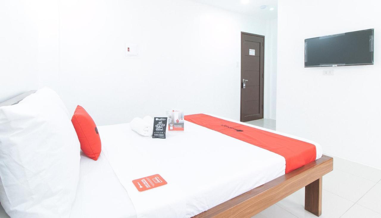 Reddoorz Plus At Dbuilders Poblacion Bgc Taguig Eksteriør billede